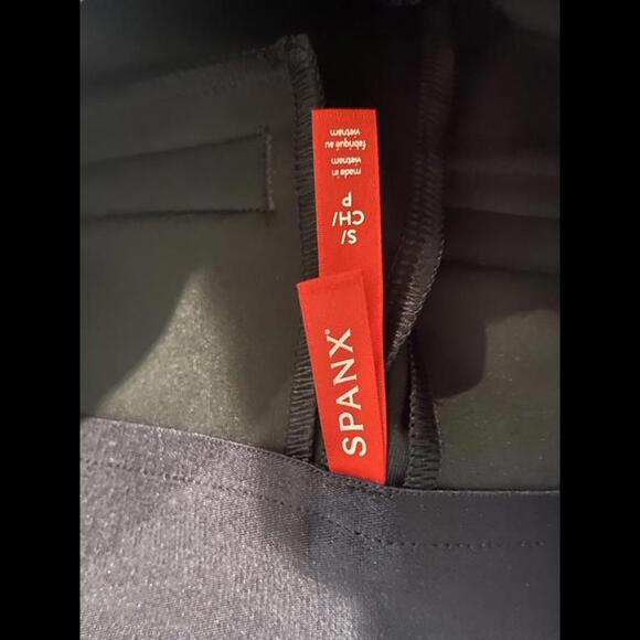 NWT SPANX Leather-Like Flare Pant- size small - Picture 8 of 9